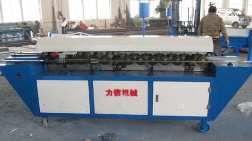 如何做好共板法兰机的一级保养工作？